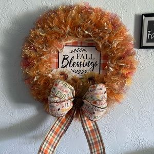 Holiday wreath